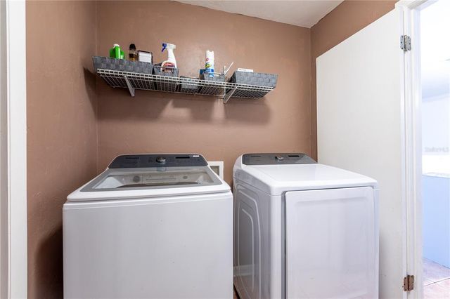 2423 NW 67TH TERRACE, Gainesville, FL 32606