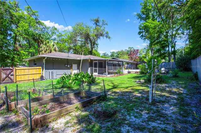 2423 NW 67TH TERRACE, Gainesville, FL 32606