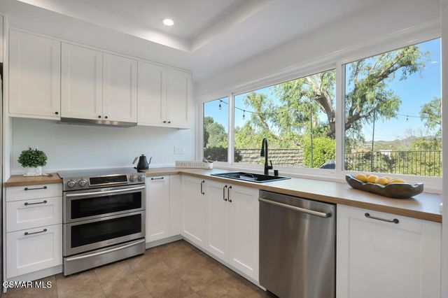 351 S Greenway Avenue, Newbury Park, CA 91320
