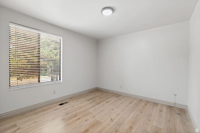 9495 S PINEDALE CIR, Sandy, UT 84092