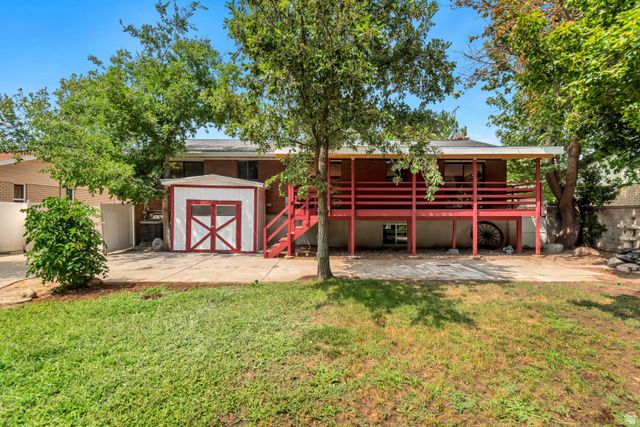 9495 S PINEDALE CIR, Sandy, UT 84092