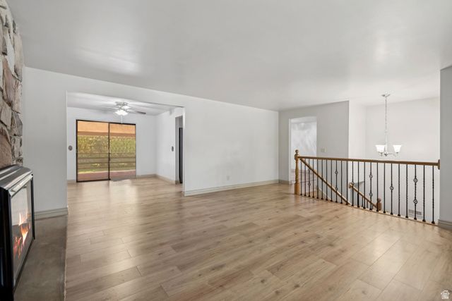 9495 S PINEDALE CIR, Sandy, UT 84092