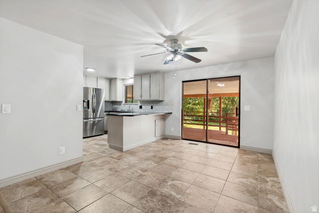 9495 S PINEDALE CIR, Sandy, UT 84092