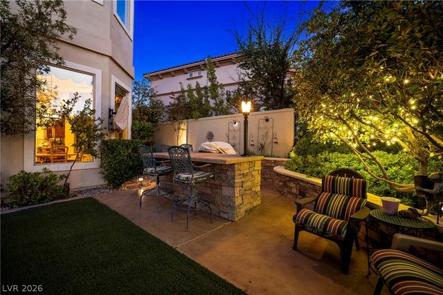 9740 Verlaine Court, Las Vegas, NV 89145