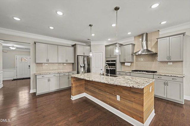 2301 Blue Cedar Court, Apex, NC 27523