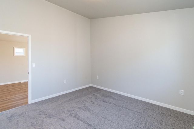 6796 Deer Creek Parkway, Horace, ND 58104