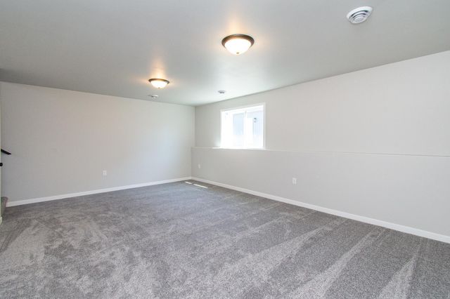 6796 Deer Creek Parkway, Horace, ND 58104