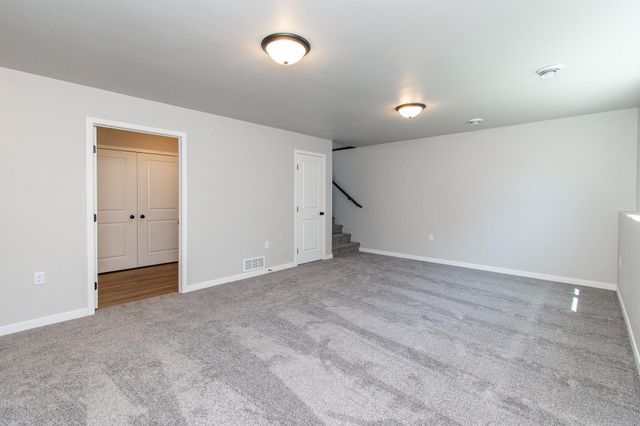 6796 Deer Creek Parkway, Horace, ND 58104