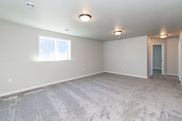 6796 Deer Creek Parkway, Horace, ND 58104
