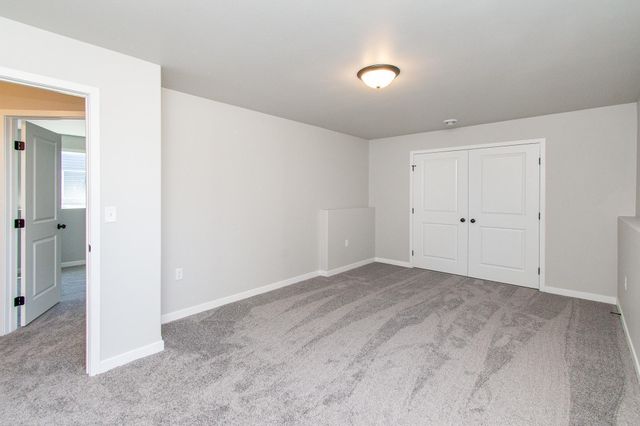 6796 Deer Creek Parkway, Horace, ND 58104
