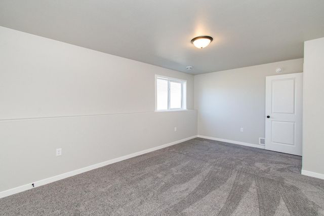 6796 Deer Creek Parkway, Horace, ND 58104