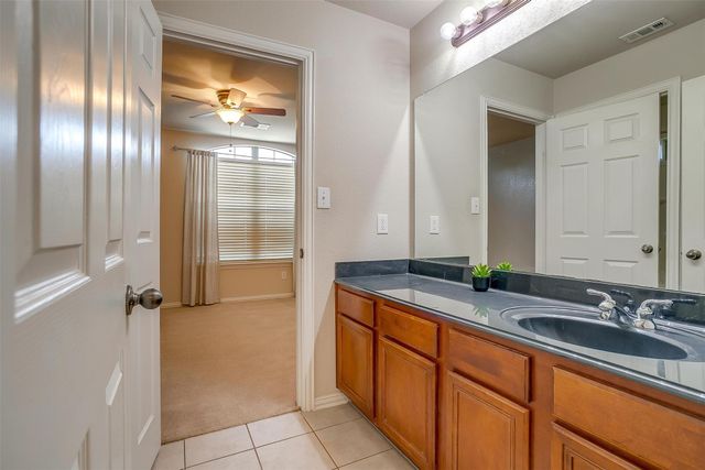 2714 Pinnacle Drive, Burleson, TX 76028