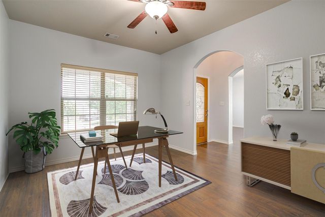 2714 Pinnacle Drive, Burleson, TX 76028