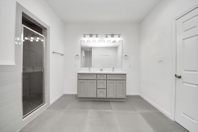 127 Amundsen Street, Houston, TX 77009