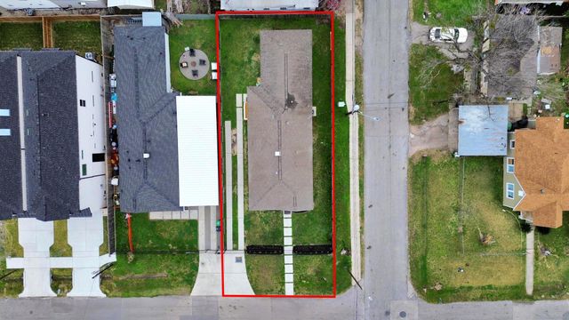 127 Amundsen Street, Houston, TX 77009