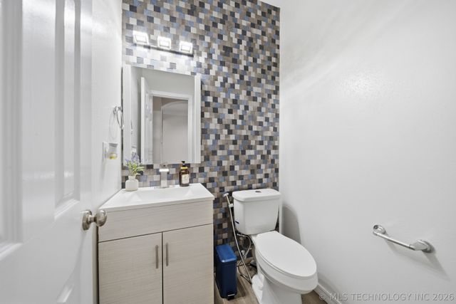 103 S Butternut Avenue, Broken Arrow, OK 74012