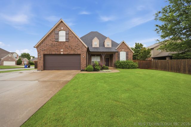103 S Butternut Avenue, Broken Arrow, OK 74012