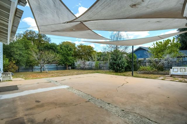 1011 Berrywood DR, Austin, TX 78753