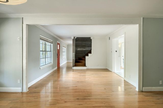 1011 Berrywood DR, Austin, TX 78753