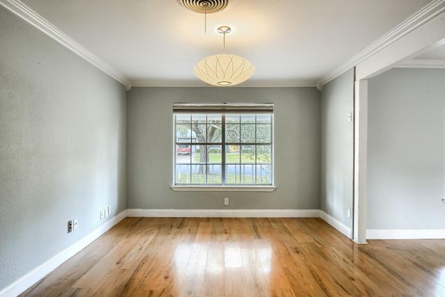 1011 Berrywood DR, Austin, TX 78753