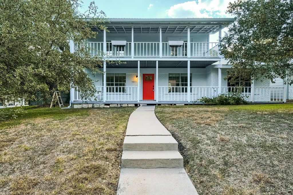 1011 Berrywood DR, Austin, TX 78753