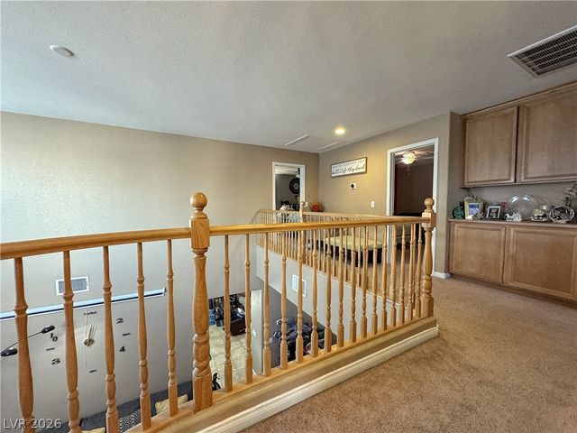 6041 Glenborough Street, Las Vegas, NV 89115