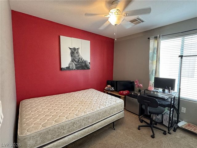 6041 Glenborough Street, Las Vegas, NV 89115