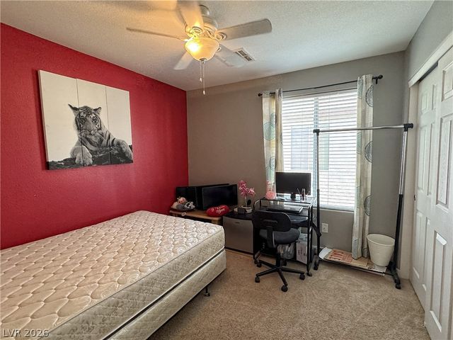 6041 Glenborough Street, Las Vegas, NV 89115