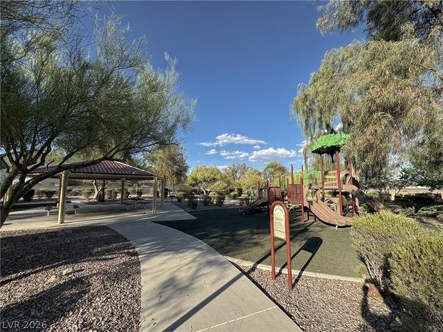 6041 Glenborough Street, Las Vegas, NV 89115