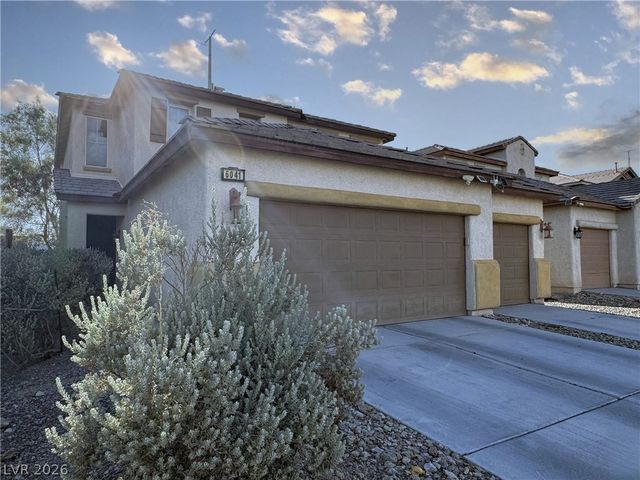6041 Glenborough Street, Las Vegas, NV 89115