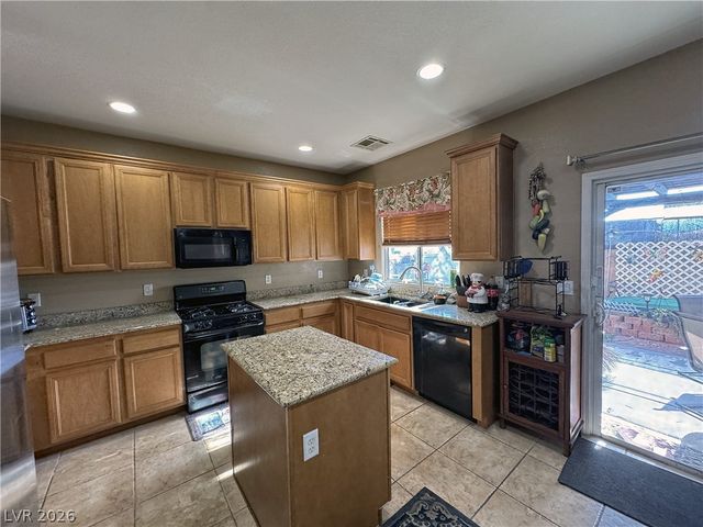 6041 Glenborough Street, Las Vegas, NV 89115
