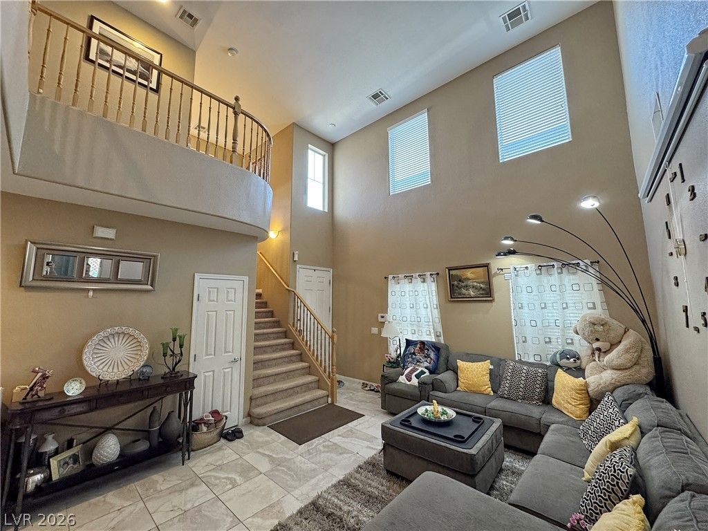 6041 Glenborough Street, Las Vegas, NV 89115 — photo 3