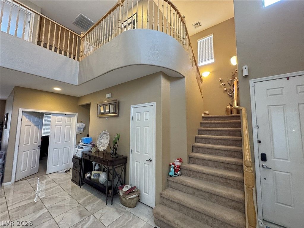 6041 Glenborough Street, Las Vegas, NV 89115 — photo 4
