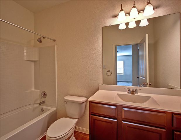 125 Woodpecker RUN, Jarrell, TX 76537