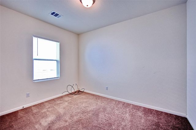 125 Woodpecker RUN, Jarrell, TX 76537