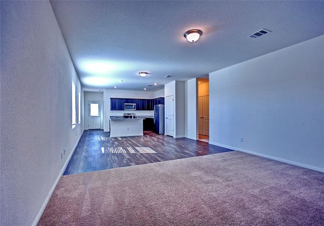 125 Woodpecker RUN, Jarrell, TX 76537