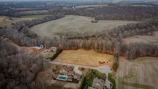 22 Port Royal Estate, Adams, TN 37010