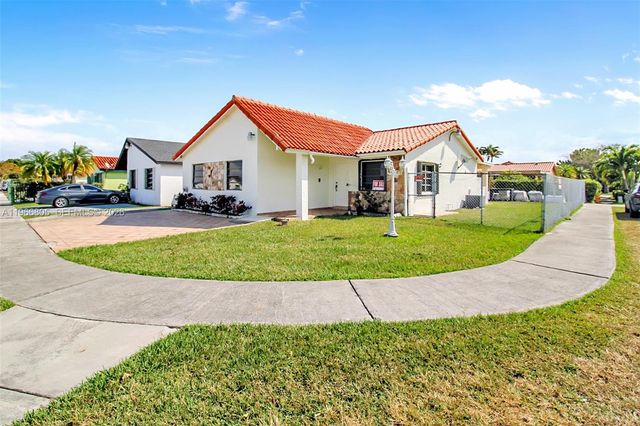 13844 SW 15th St, Miami, FL 33184