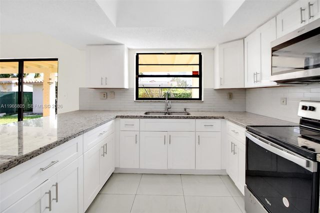 13844 SW 15th St, Miami, FL 33184