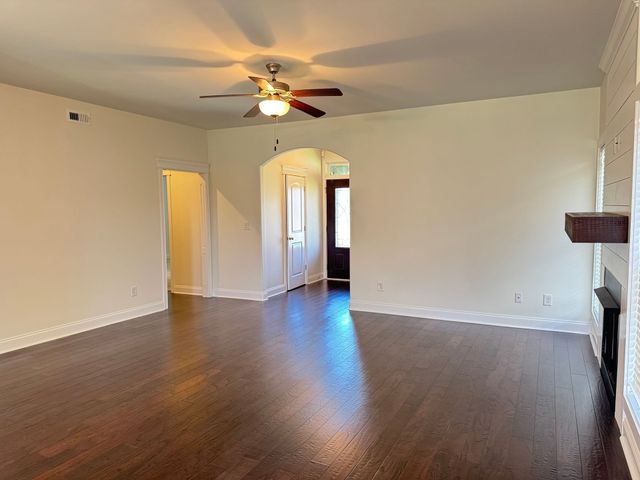 245 John Duke Tyler Blvd, Clarksville, TN 37043