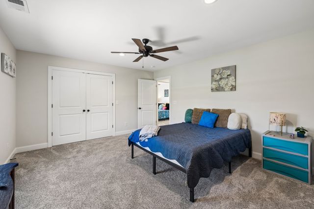 8919 Cedar Grove Rd, Cross Plains, TN 37049