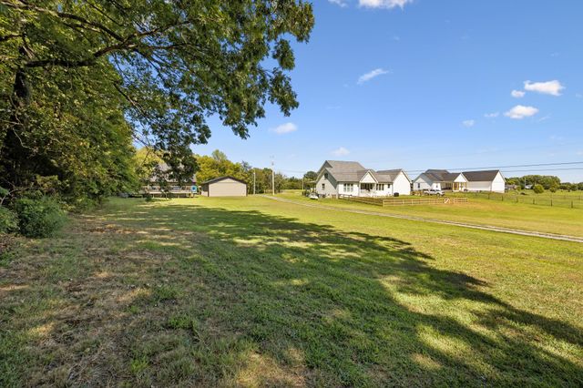 8919 Cedar Grove Rd, Cross Plains, TN 37049
