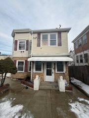 483 Broadway 01, Medford, MA 02155