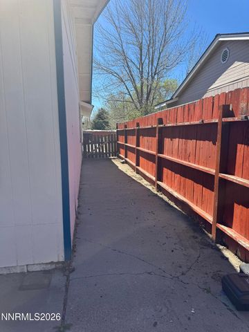 208 E Hampton Drive, Carson City, NV 89706