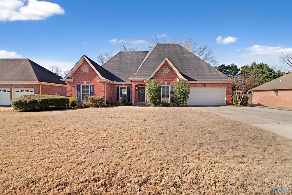 2313 Cumberland Court SW, Decatur, AL 35603