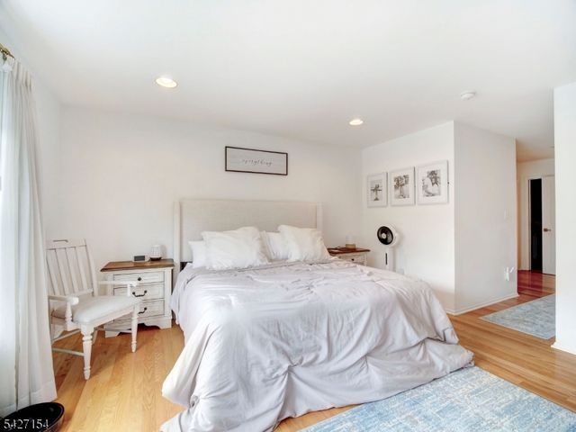 14 Lagoon Way, Roxbury Twp., NJ 07852