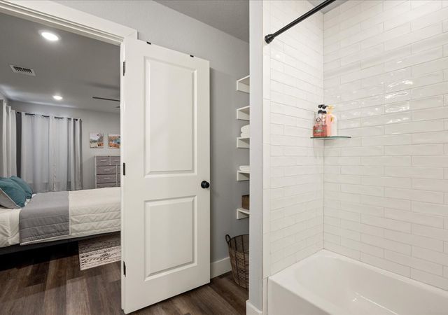 2301 Meteor Trail, Granbury, TX 76048