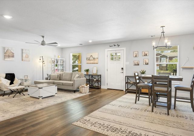 2301 Meteor Trail, Granbury, TX 76048