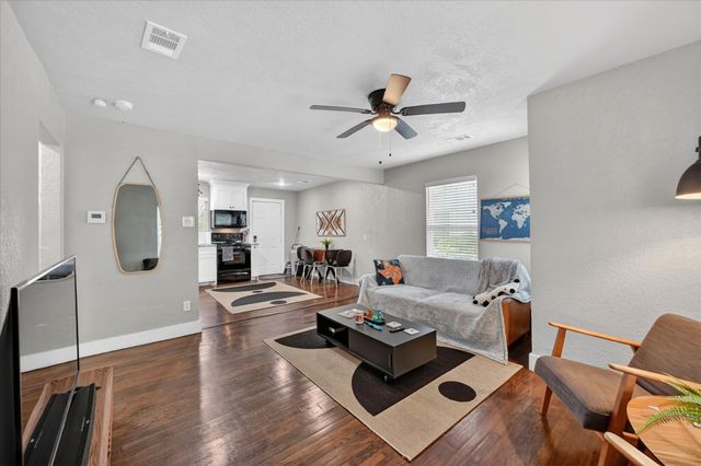 4221 Lisbon Street, Fort Worth, TX 76107