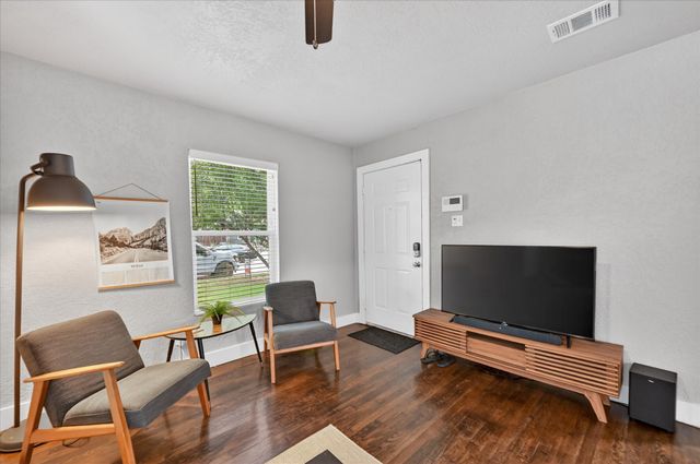 4221 Lisbon Street, Fort Worth, TX 76107